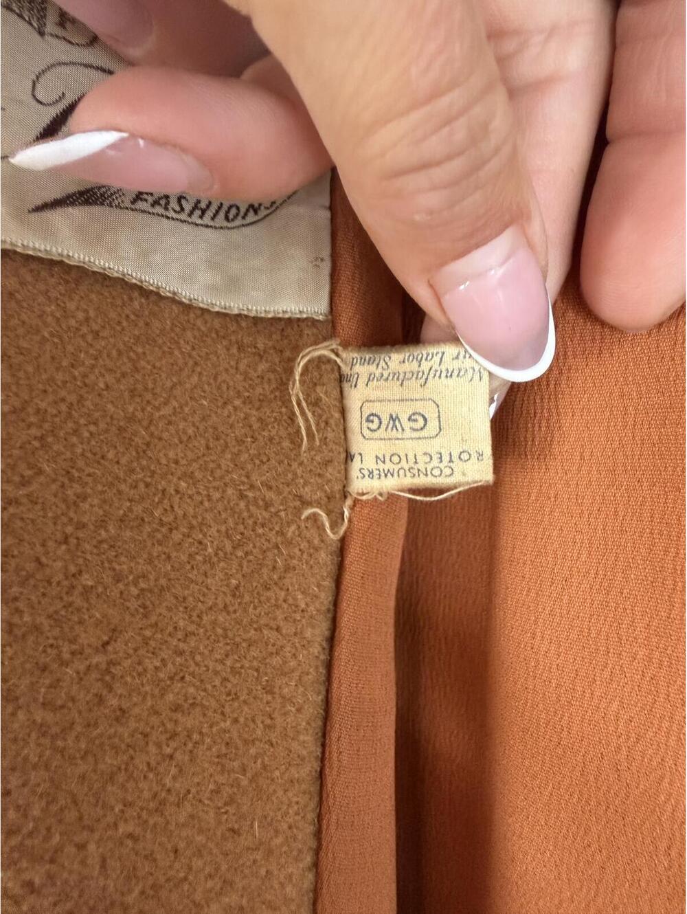 1950s Vintage Regal Caramel Double-Breasted Long Coat with Statement Cuff Detail - Picture 12 of 12